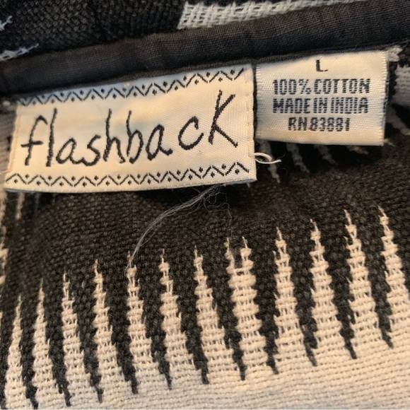 Geometric Black and White Women's Jacket - Picture 3 of 10